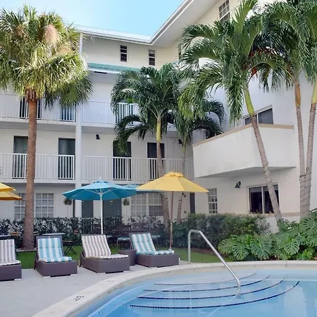 Suites At Coral Resorts